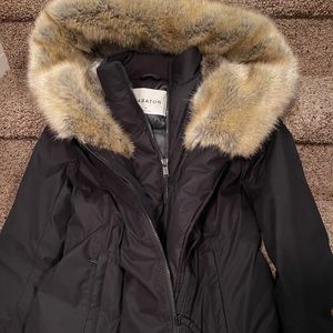 Aritiza down jacket with faux fur hood.